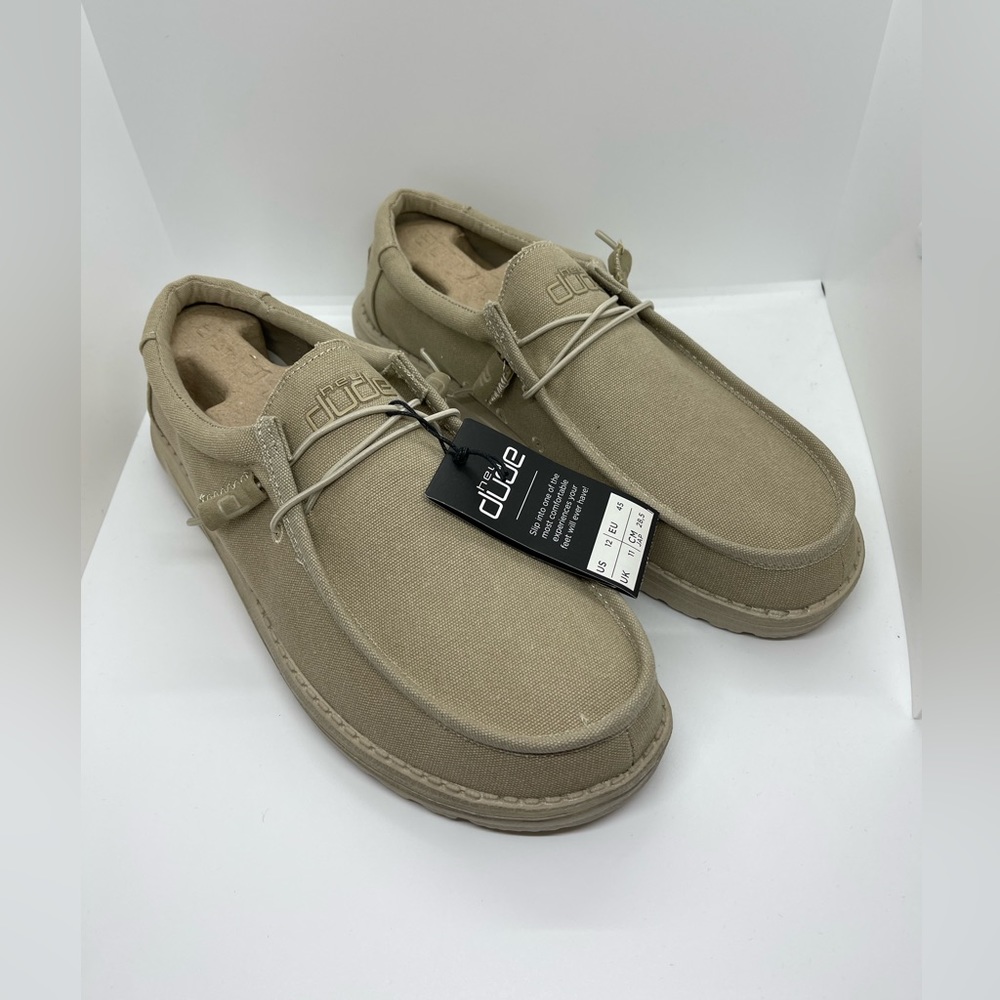 Men Hey Dudes size 12